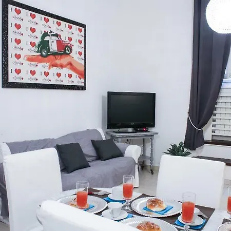 Apartment Chroma Farinone 28 *