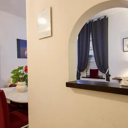 Chroma Farinone 28 Apartment *